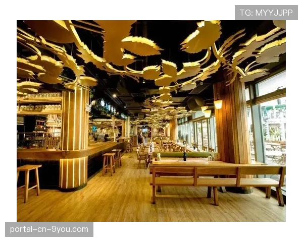 法国足球博物馆举办“法甲历史月”特别展览，吸引数千球迷参观